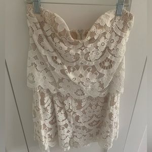 Charlotte Russe Lace Dressy Romper Women's Back  Zip in back Sleeveless M.